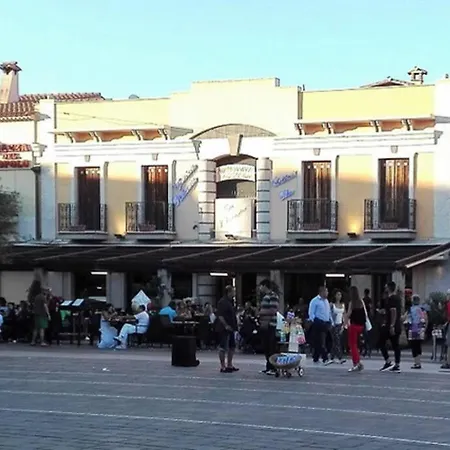 Sun And Sea * Pula